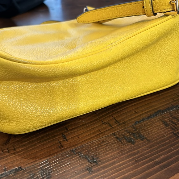 Michael Kors yellow purse - Picture 7 of 7